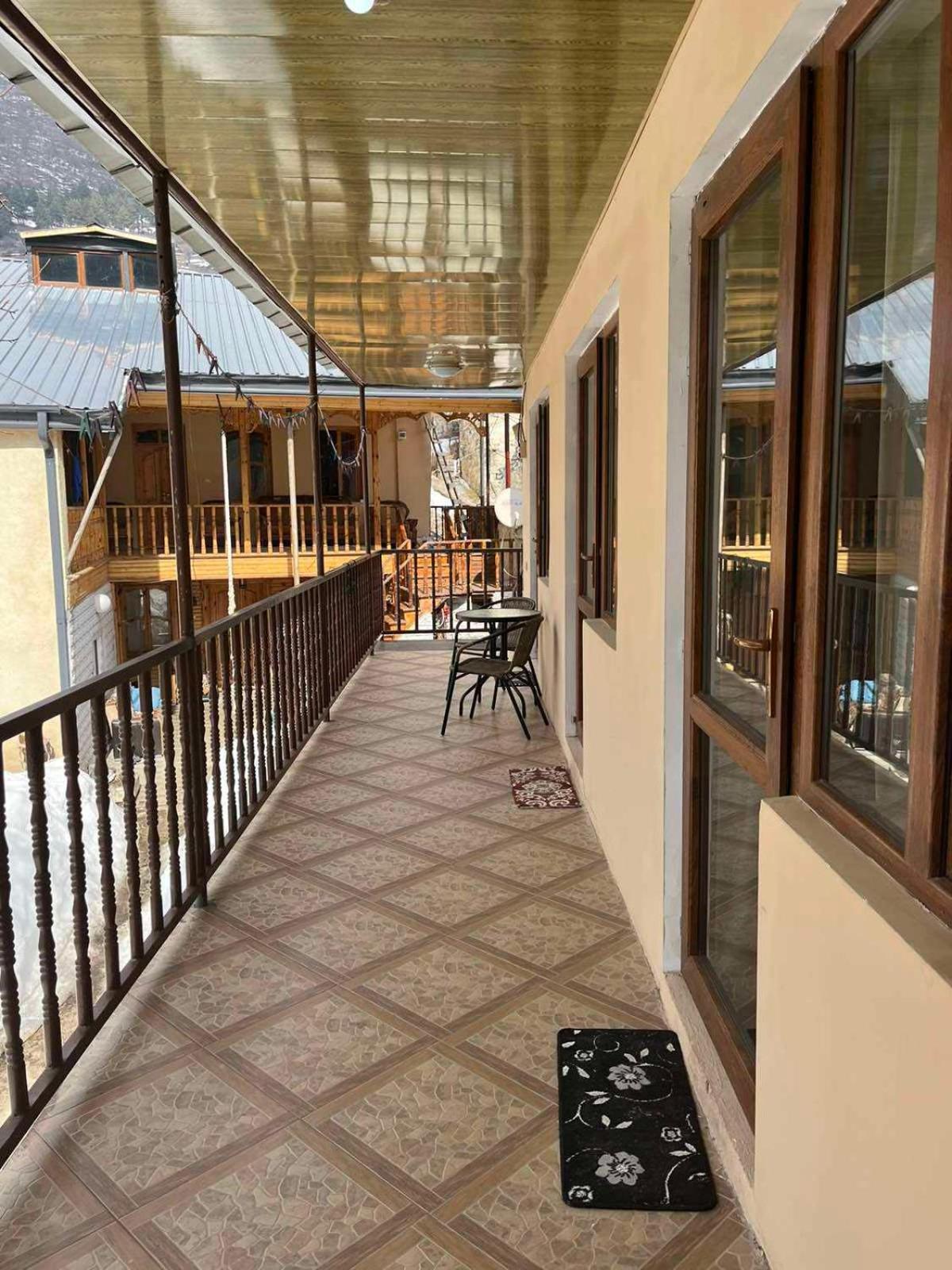 Sunny Hotel Mestia Exterior foto
